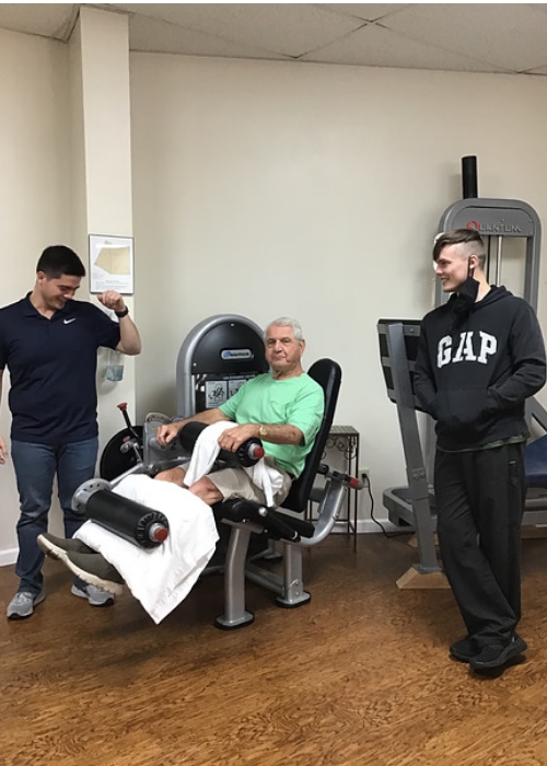 Joint-Effort-Physical-Therapy-Hot-Springs-AR-Team-Photo-3.jpg